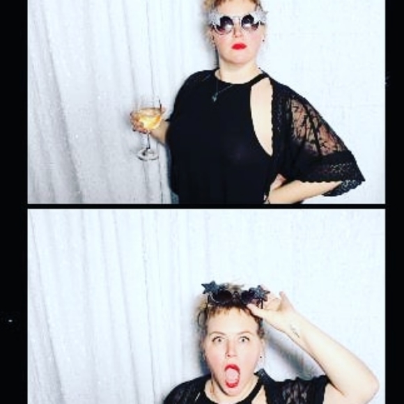 Meet your Posher! - Picture 4 of 4